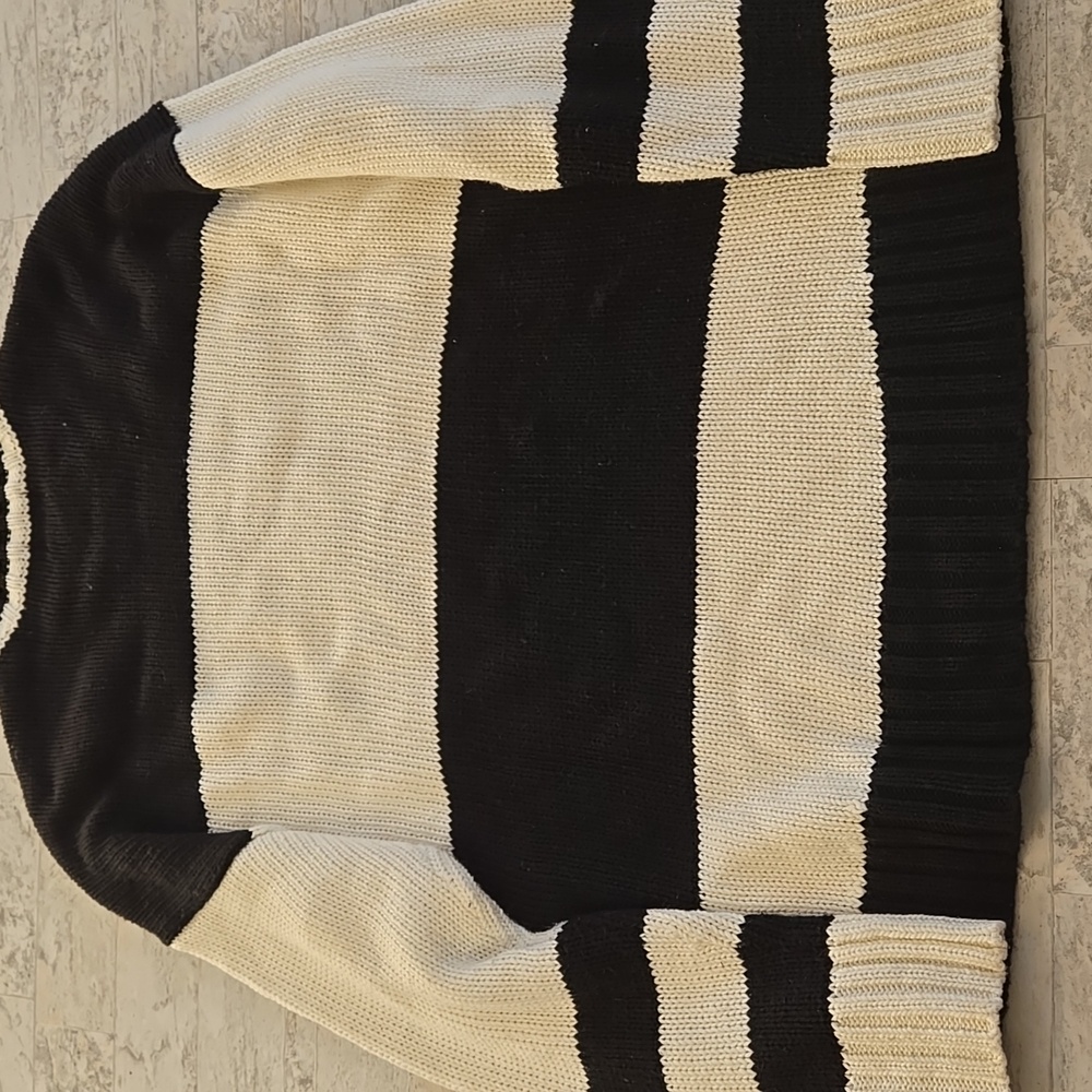 Show Me Your MuMu SKI Sweater Size Medium Oversized - Picture 8 of 8